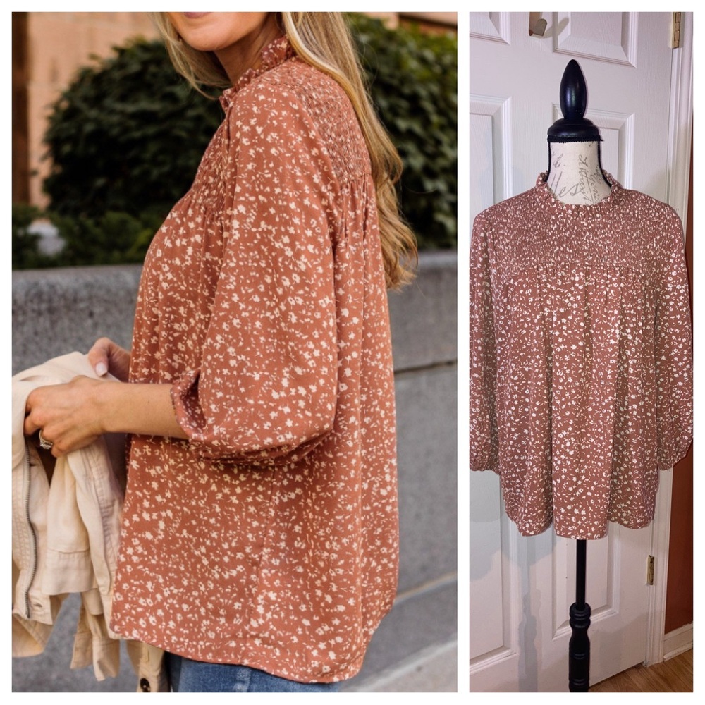 Boutique Staccato Start Somewhere Smocked Floral Blouse Clay Color sz Large
